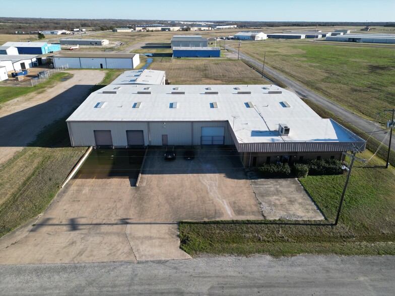 109 Silent Wings Blvd, Terrell, TX à louer - Photo de l’immeuble – Image 2 sur 4