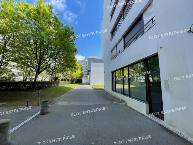 Plus de détails pour 5 A Boulevard Maréchal Joseph Joffre, Lorient - Bureau à vendre