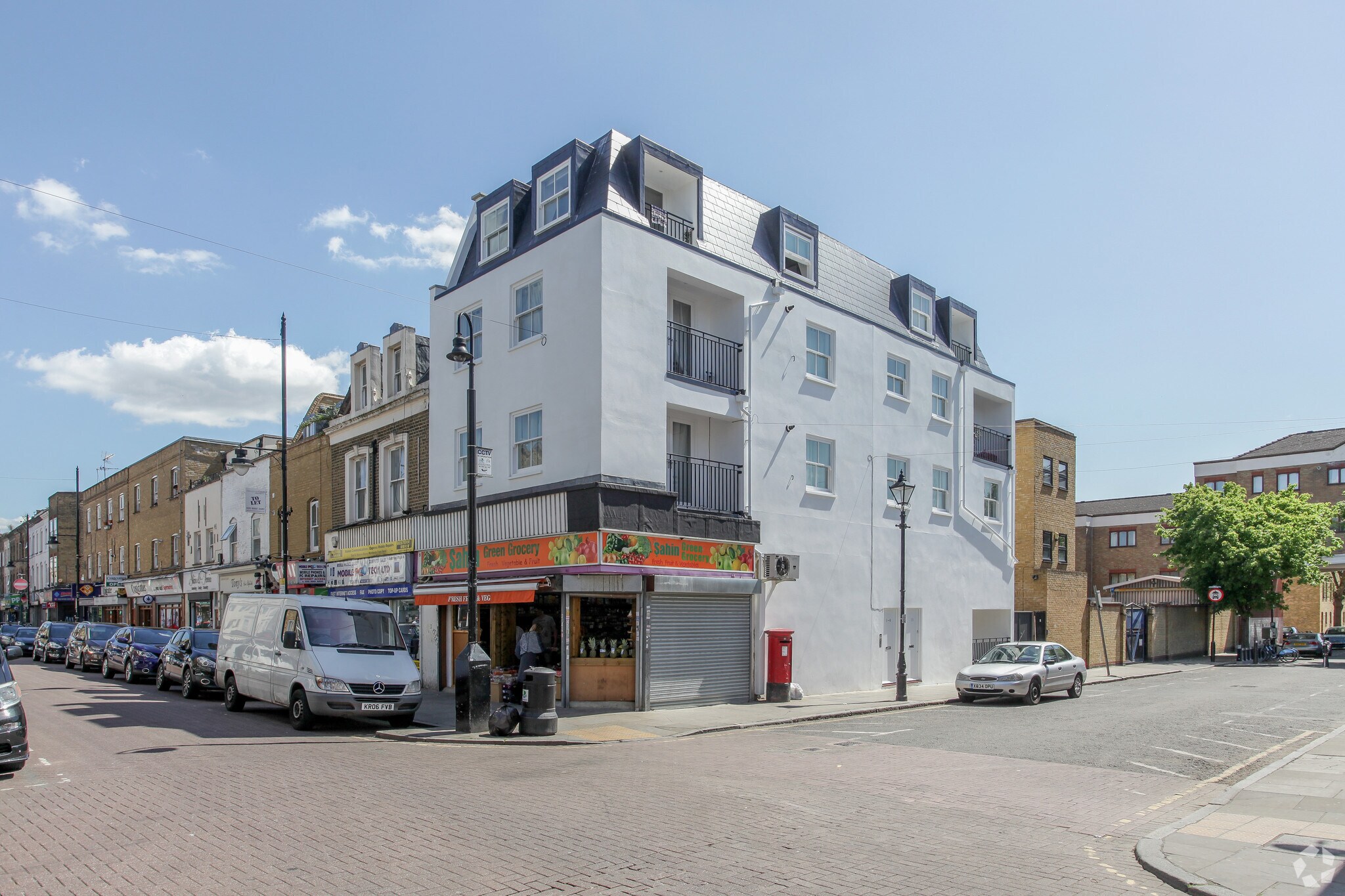 596 Roman Rd, Londres à vendre Photo principale– Image 1 sur 3
