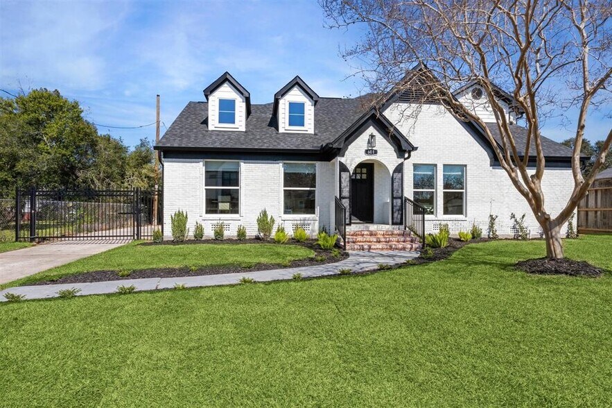601 Sue St, Houston, TX à vendre - Photo de l’immeuble – Image 2 sur 40