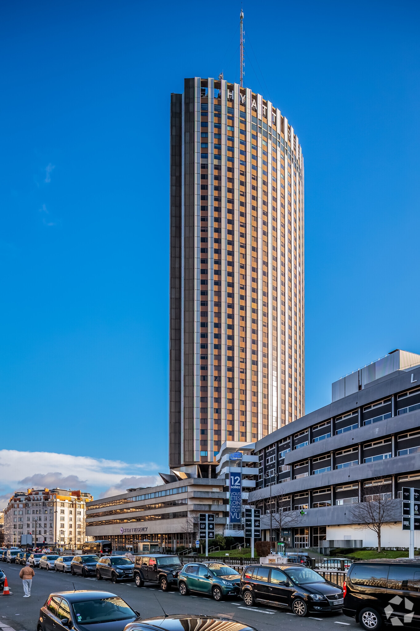 58 Boulevard Gouvion-Saint-Cyr, Paris à louer Photo principale– Image 1 sur 5