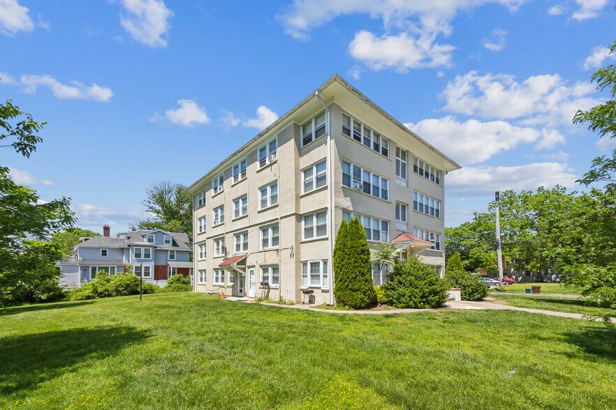 COOPER FORGE APARTMENTS portefeuille de 4 biens à vendre sur LoopNet.fr - Photo de l’immeuble – Image 3 sur 13