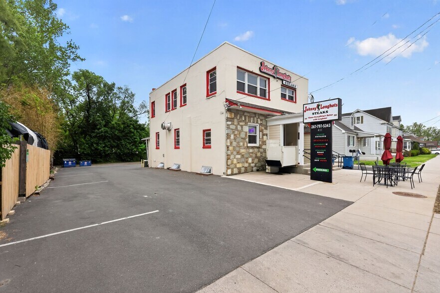 411 W Bridge St, Morrisville, PA à vendre - Photo de l’immeuble – Image 2 sur 30