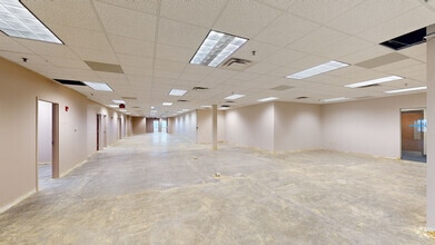 12980 Metcalf Ave, Overland Park, KS à louer Numérisation 3D Matterport– Image 1 sur 8