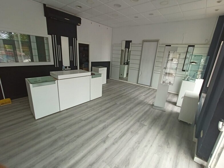 Local commercial dans Cáceres à vendre - Photo de l’immeuble – Image 3 sur 15