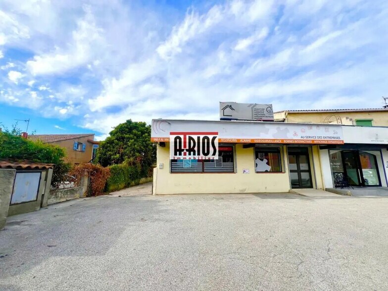 Bureau dans La Crau à louer - Photo de l’immeuble – Image 3 sur 9