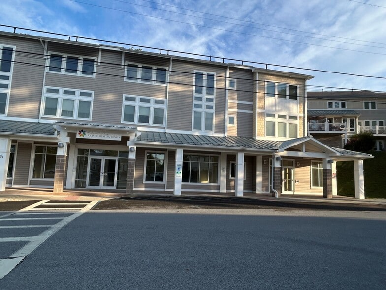 Van Wagner Place, Poughkeepsie, NY à louer - Photo principale – Image 1 sur 15