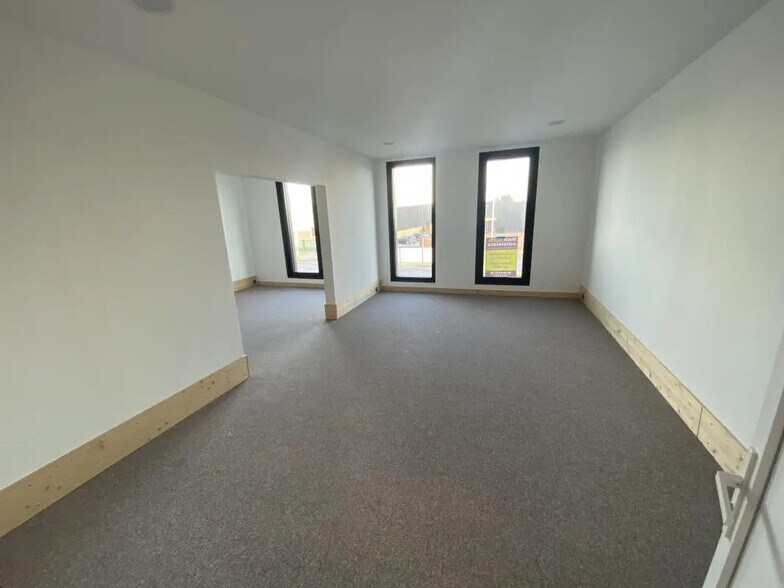 Bureau dans Cysoing à louer - Photo intérieure – Image 3 sur 7