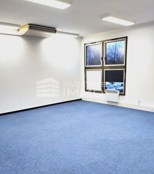 Bureau dans Torcy à louer - Photo de l’immeuble – Image 1 sur 6