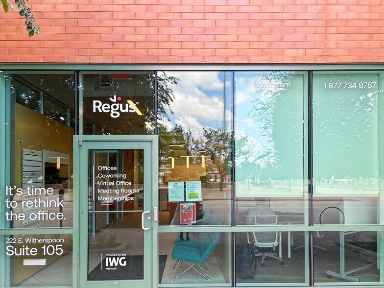 222 E Witherspoon St, Louisville, KY à louer - Photo de l’immeuble – Image 3 sur 17