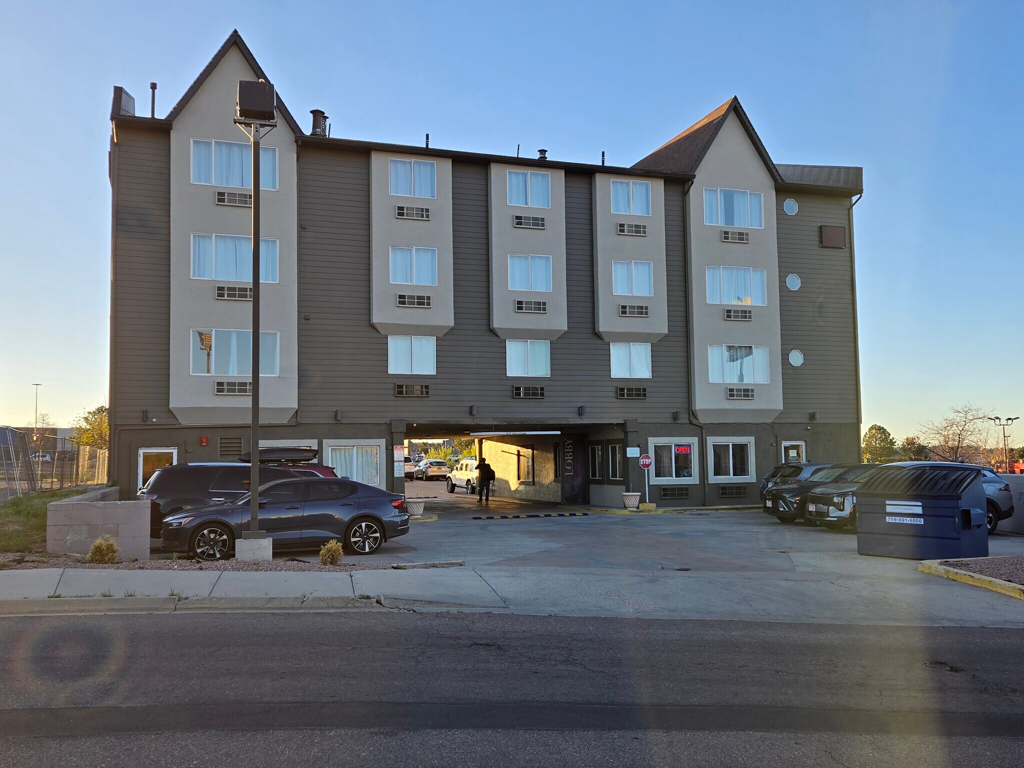 8350 Razorback Rd, Colorado Springs, CO à vendre Photo principale– Image 1 sur 7