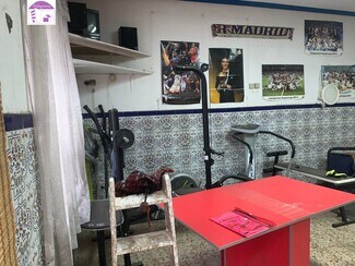 Plus de détails pour Local commercial à louer