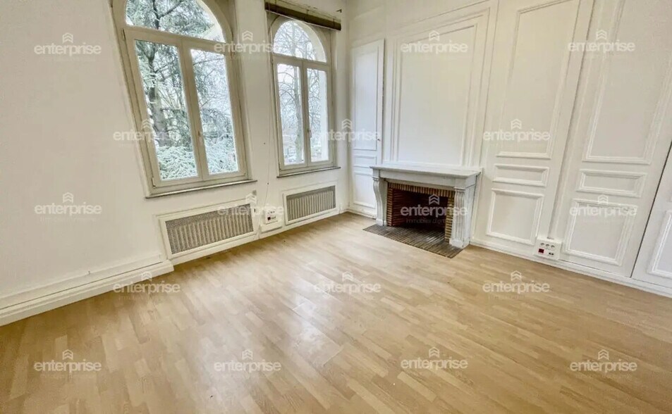 Bureau dans Amiens à louer - Photo de l’immeuble – Image 3 sur 10