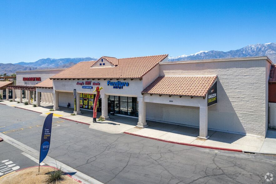 31833 Date Palm Dr, Cathedral City, CA à vendre - Photo de l’immeuble – Image 3 sur 10