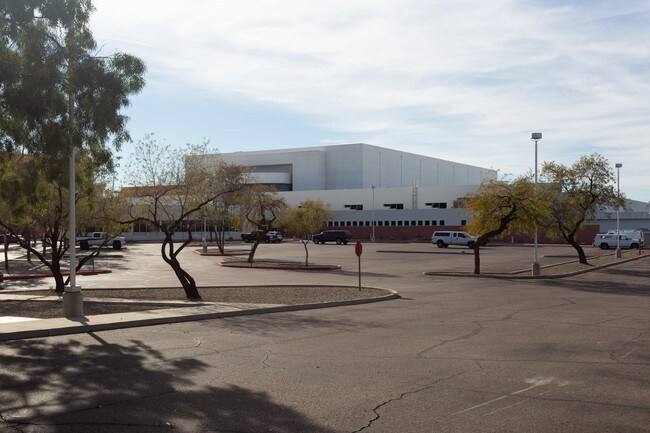 Plus de détails pour 22600 N 19th Ave, Phoenix, AZ - Industriel/Logistique à louer