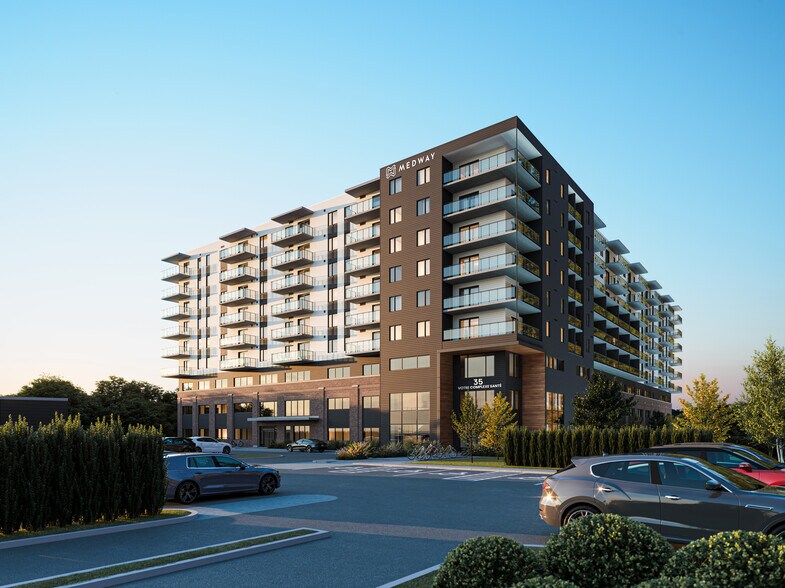 35 Rue Saint-Louis, Rivière-du-Loup, QC à louer - Photo de l’immeuble – Image 1 sur 4