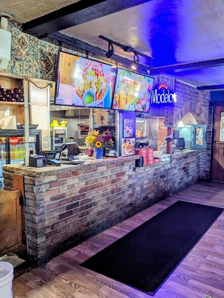 346 N University Ave, Provo, UT à vendre - Photo intérieure – Image 3 sur 5