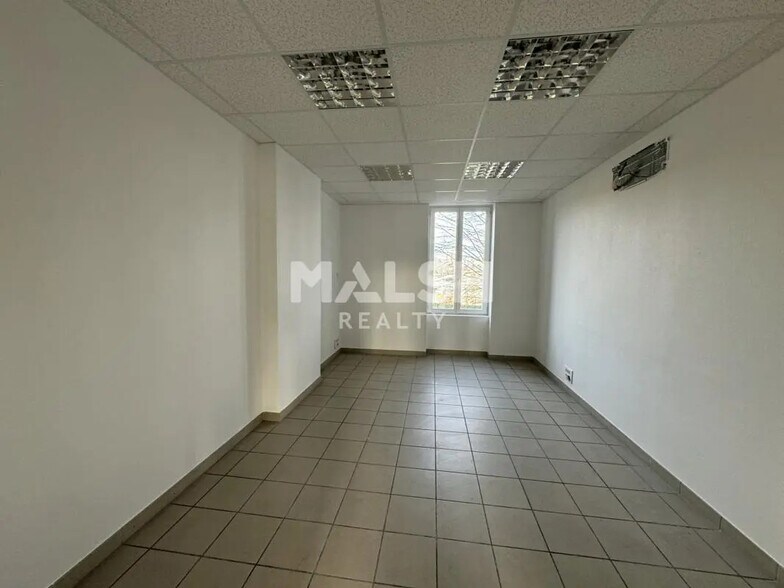 Bureau dans Saint-Étienne à louer - Photo de l’immeuble – Image 3 sur 4