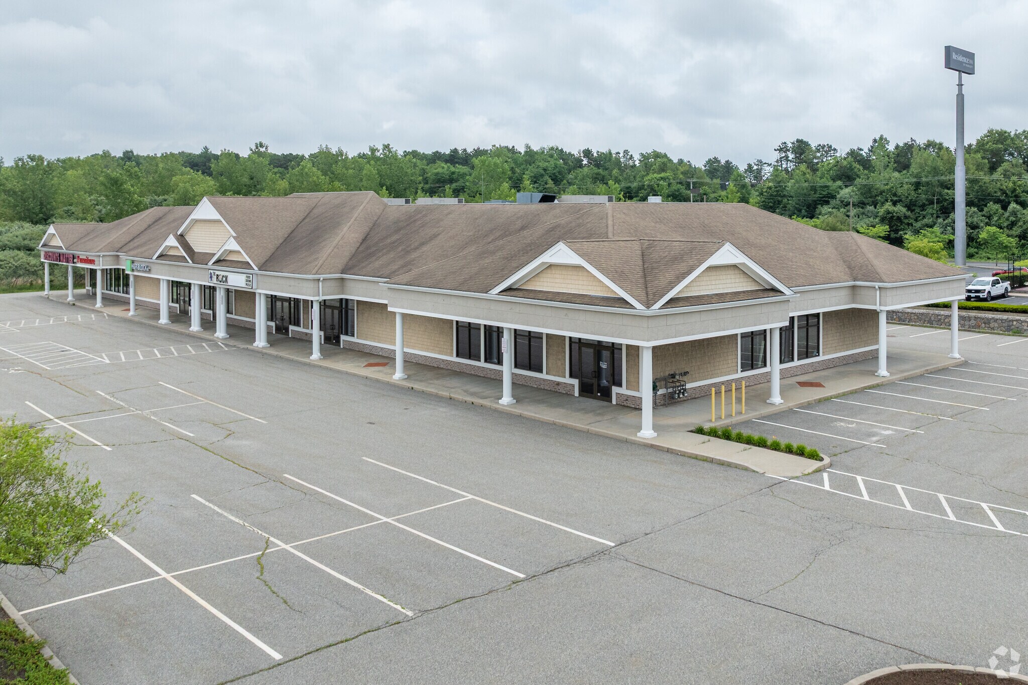 731-739 Centre Of New England Blvd, Coventry, RI à louer Photo principale– Image 1 sur 5