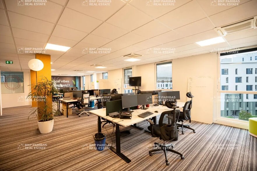 Bureau dans Cesson-Sévigné à louer - Photo de l’immeuble – Image 2 sur 8