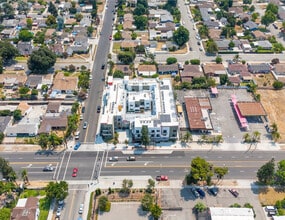 1300 W Mission Blvd, Pomona, CA - VUE AÉRIENNE  vue de carte - Image1