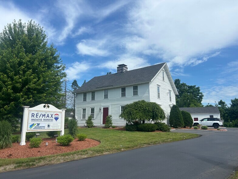 2 Ash St, Hollis, NH à vendre - Photo de l’immeuble – Image 3 sur 27