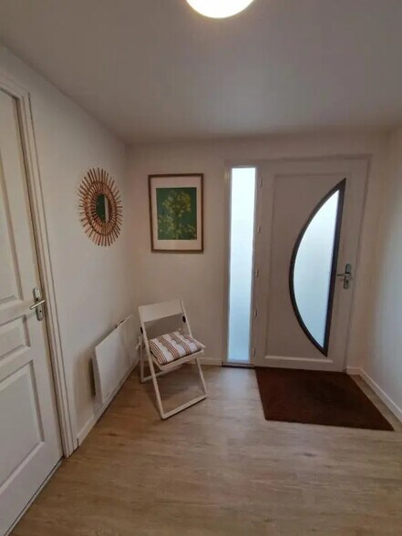 Bureau dans Caen à vendre - Photo de l’immeuble – Image 2 sur 2