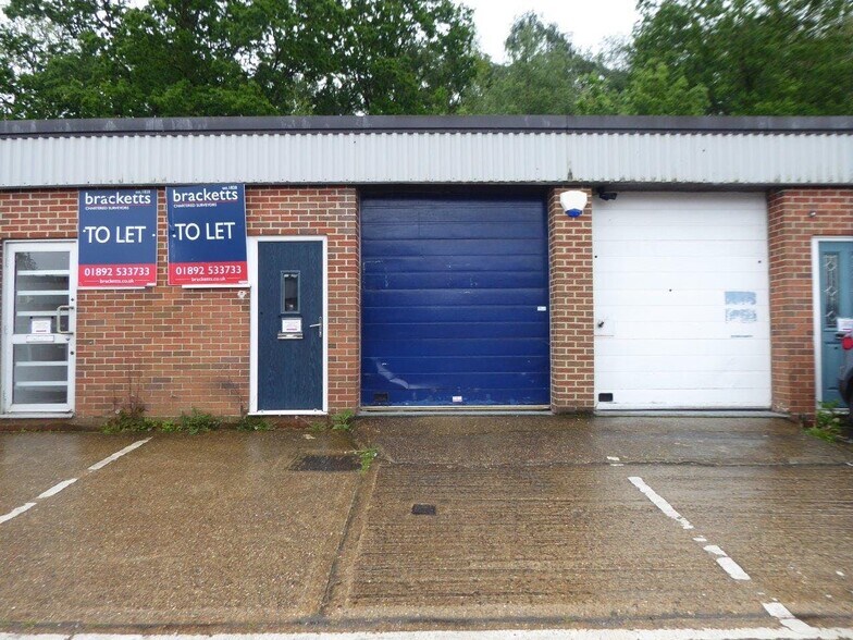 Longfield Rd, Tunbridge Wells à louer - Photo de l’immeuble – Image 2 sur 8