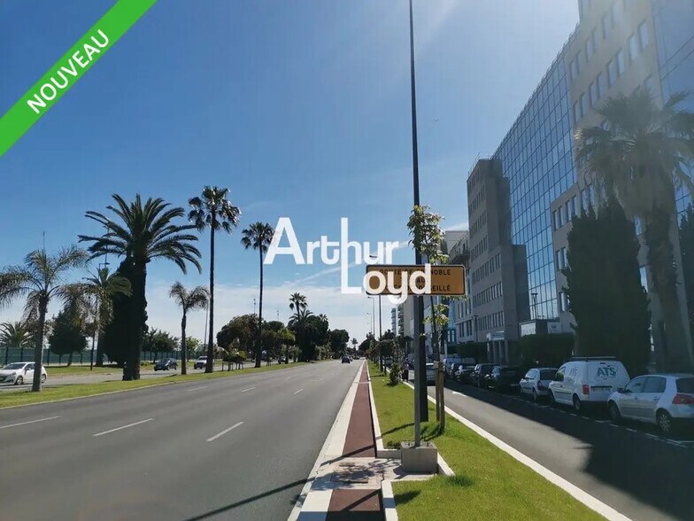 369 371 Promenade Des Anglais, Nice à louer - Photo de l’immeuble – Image 1 sur 4