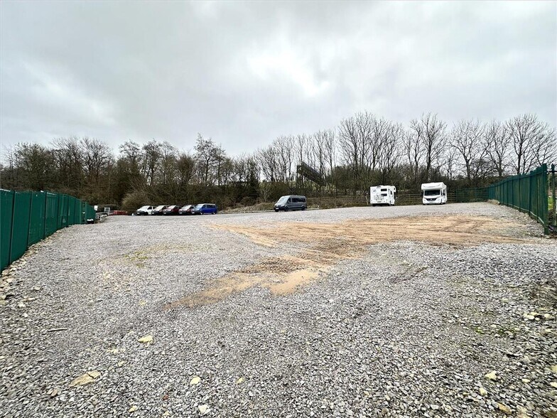 B4465, Chipping Sodbury à louer - Photo principale – Image 1 sur 4