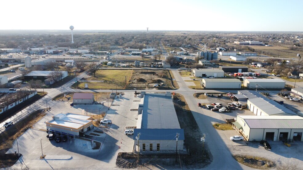 520 Topeka Ave, Justin, TX à louer - Photo de l’immeuble – Image 3 sur 4