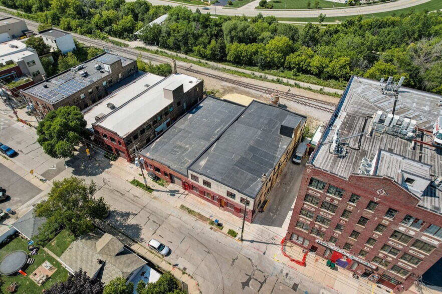 3600 W Pierce St, Milwaukee, WI à louer - Photo de l’immeuble – Image 3 sur 8