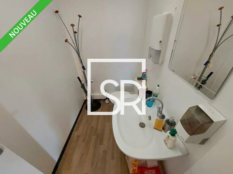 Bureau dans Clermont-Ferrand à louer - Photo de l’immeuble – Image 3 sur 11