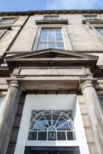 32 York Pl, Edinburgh à louer - Photo de l’immeuble – Image 2 sur 7