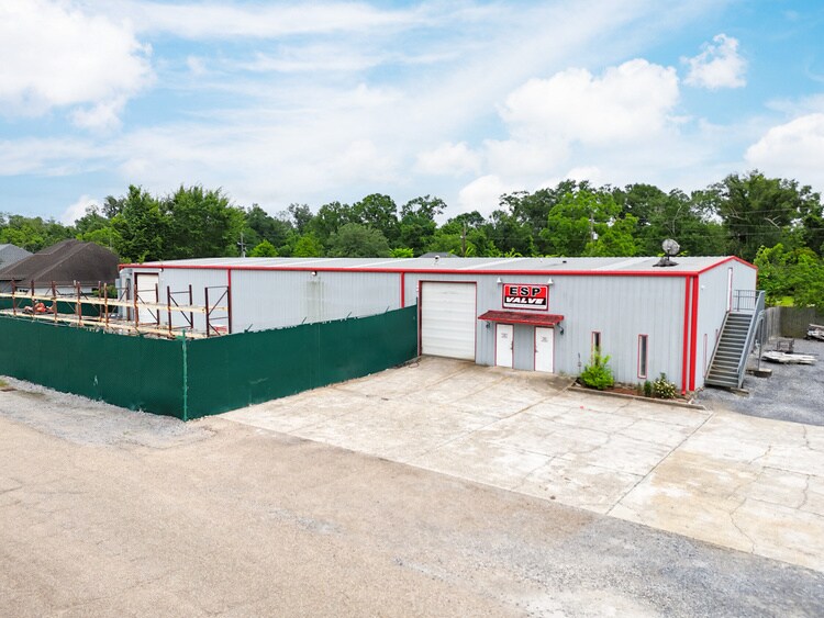 41107 Don Lou Dr, Gonzales, LA à vendre - Photo de l’immeuble – Image 2 sur 18