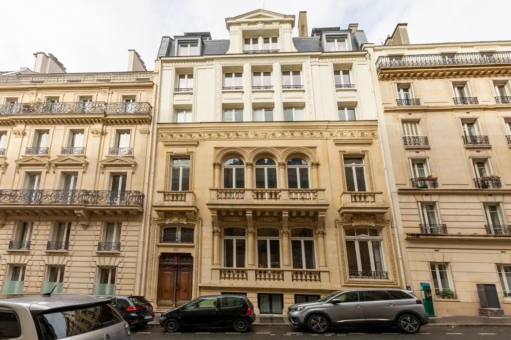 Bureau dans Paris à louer Photo de l’immeuble– Image 1 sur 8