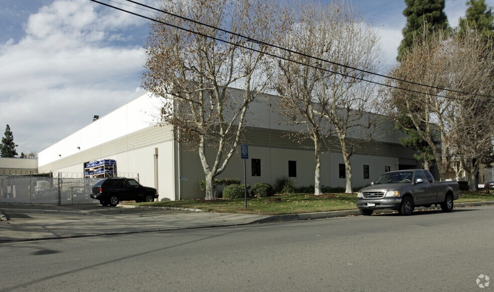 13498 12th St, Chino, CA à louer - Photo principale – Image 1 sur 3