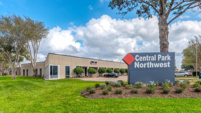 Plus de détails pour 2501 Central Pky, Houston, TX - Industriel/Logistique à louer