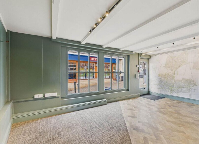 52 Market Pl, Wantage à louer - Photo de l’immeuble – Image 2 sur 8