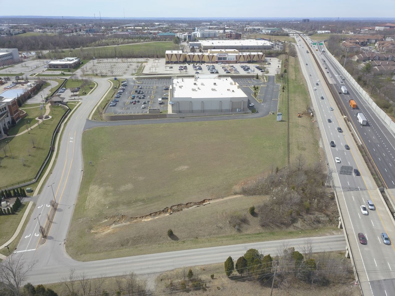 12550 Sycamore Station Pl, Louisville, KY à vendre Photo principale– Image 1 sur 5