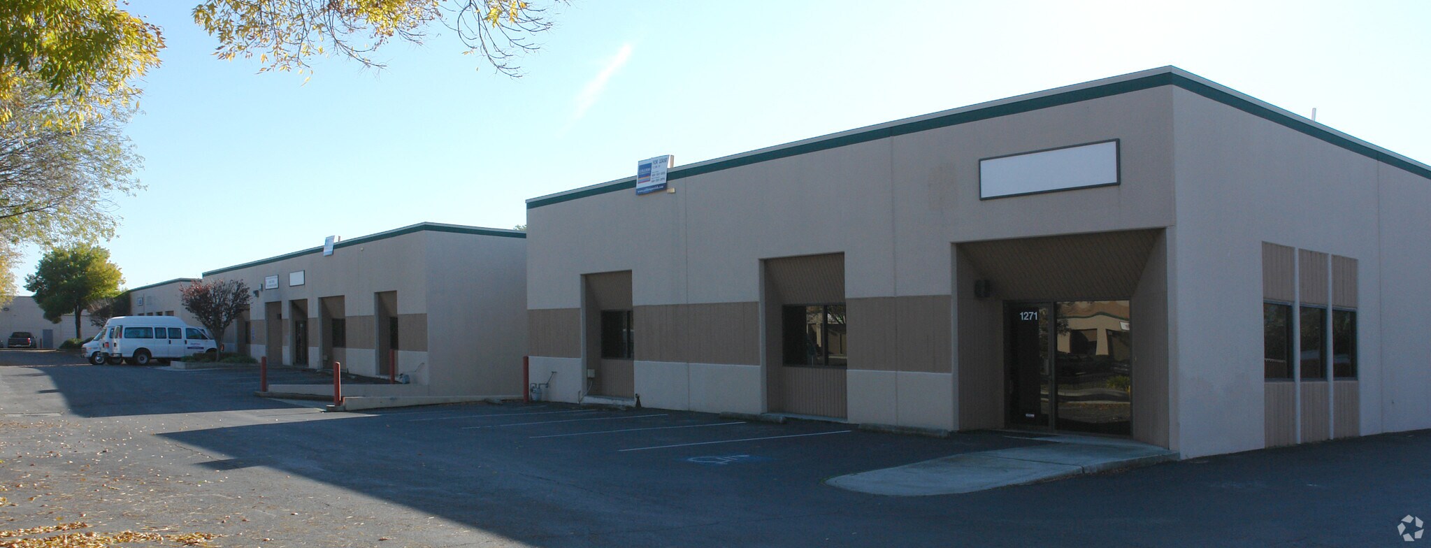 1268-1286 Alma Ct, San Jose, CA à louer Photo de l’immeuble– Image 1 sur 5