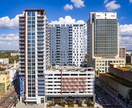 915 N Franklin St, Tampa, FL à louer Photo de l’immeuble– Image 1 sur 1