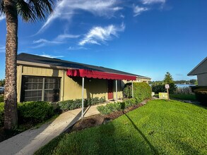 2000 E Edgewood Dr, Lakeland, FL à louer Photo intérieure– Image 1 sur 16