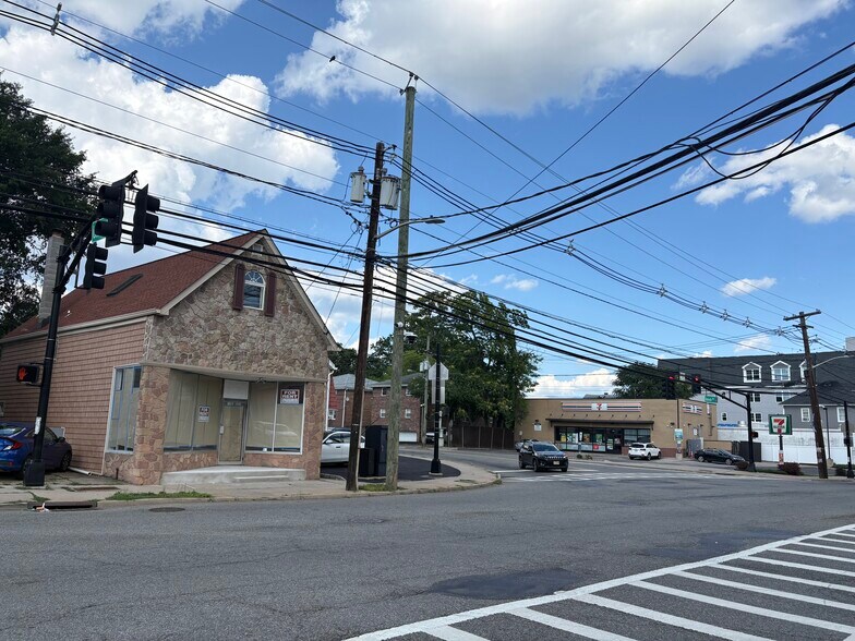228 Belleville Ave, Belleville, NJ à louer - Photo de l’immeuble – Image 1 sur 4