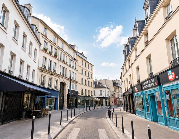 Local commercial dans Paris à louer - Photo de l’immeuble – Image 1 sur 2