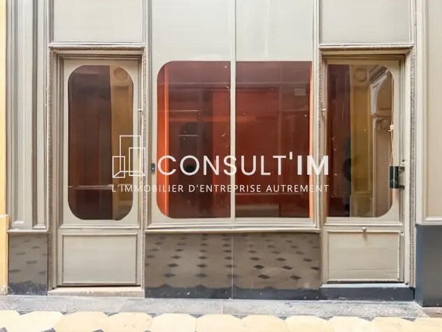 Local commercial dans Paris à louer Photo de l’immeuble– Image 1 sur 9