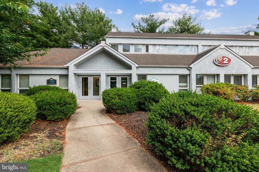 112 Haddontowne Ct, Cherry Hill, NJ à vendre - Photo de l’immeuble – Image 2 sur 12