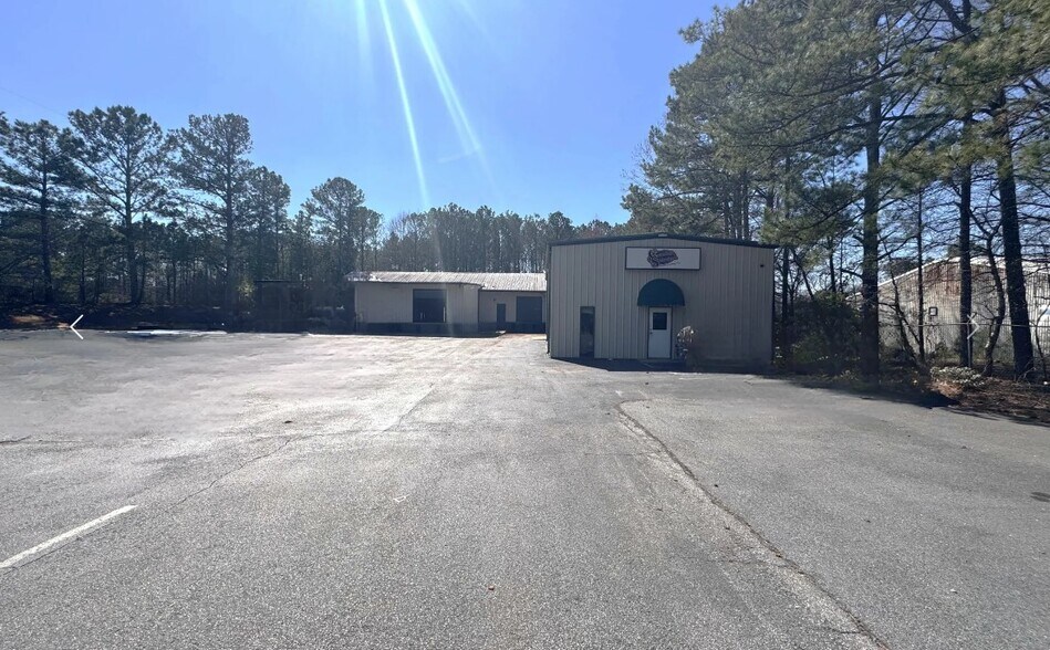 7843 Conners Rd, Winston, GA à vendre - Photo de l’immeuble – Image 2 sur 10