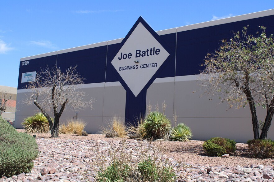 12309 Rojas Dr, El Paso, TX à louer - Photo de l’immeuble – Image 1 sur 4