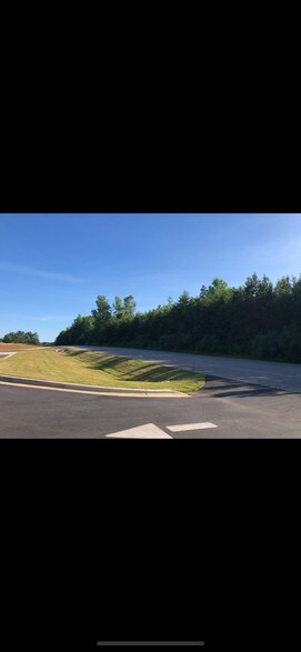 Corner-Lot @ Hwy 152 E & Kress Venture Dr, China Grove, NC à vendre - Autre – Image 1 sur 1